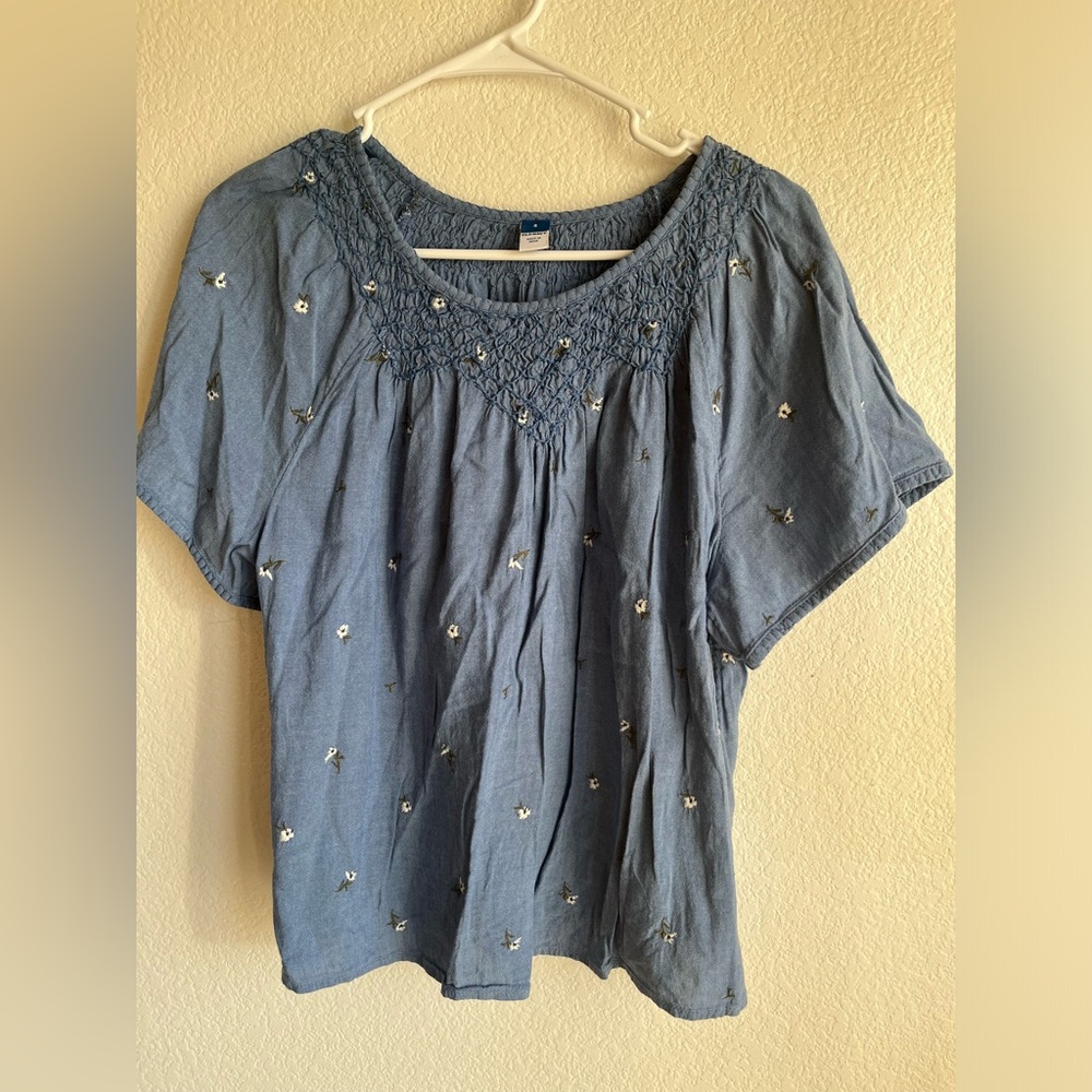 Old Navy Blue Floral Blouse prairie boho embroidered flowers small